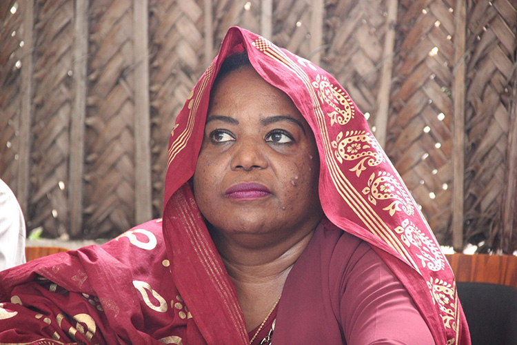 Suspension d’une commissaire à la Ceni par le ministre en charge des élections / Mariama Massoundi contrattaque